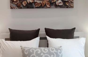 Vanda House com 2 Quartos Vista Mar e montanha no centro da Ilha - Foto 5