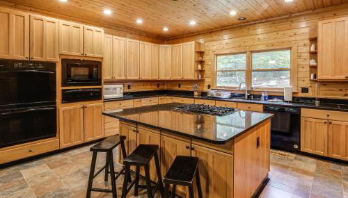 Idyllic Mtn Retreat with Hot Tub Near Shenandoah NP! - Foto 2