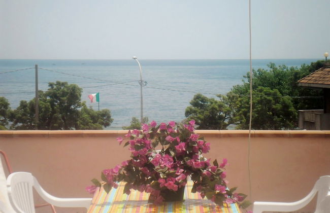 Two Rooms 30 Meters From the sea Near Etna and Taormina and Catania - Photo 18