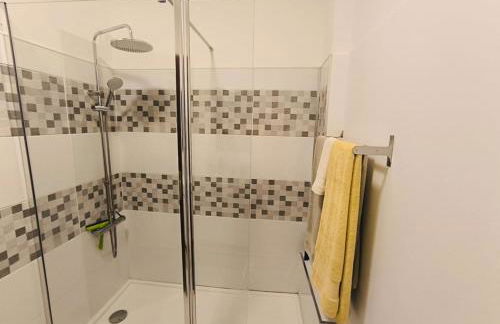 Lemon Tree House 2nd Floor - NO LIFT - Stairway 2 Andar sem elevador - Foto 14