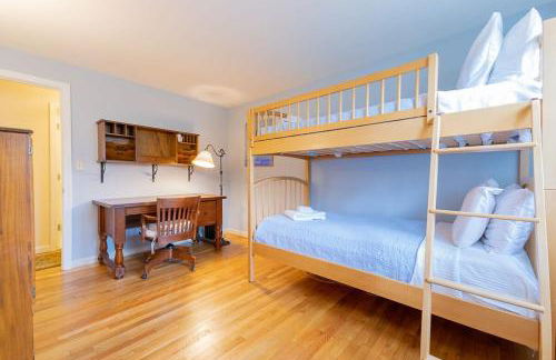 Spacious Home by Beach Dog Welcome - Photo 22