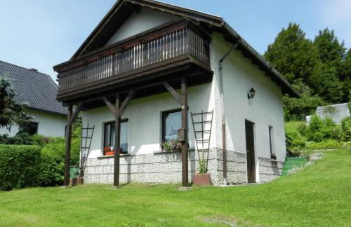 Family-friendly Forest Home - Foto 1