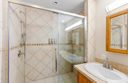 Spacious Desert Getaway! - Photo 29