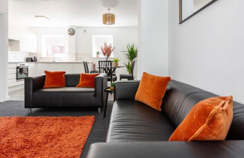 Waterfront 2 Bed Apartment - Free Parking & Wi-Fi - Foto 1