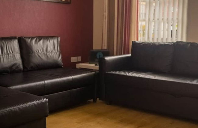 The Roman Gathering 5 Bed - Sleeps 12 City Centre - Photo 22