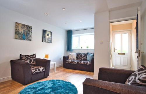 St Kats Mews 4 bed with parking - Foto 8