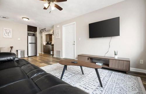 Chic and Comfortable 1BR Apartment near Bradley U - Foto 16