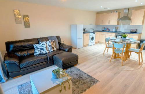 Waterfront Quayside Apartment with secure parking & lift, Ideal for Mobility Users - Foto 12