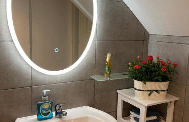 Beautiful apartment one double bedroom with additional single bed and one single bedroom with a sofa bed in lounge - Foto 13