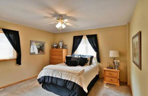 Sandy Lake Cabin ~Private Luxury Vacation Home~ - Foto 15