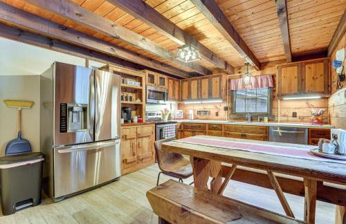 Family-Friendly Tyrone Cabin with Deck Near Hiking - Foto 2