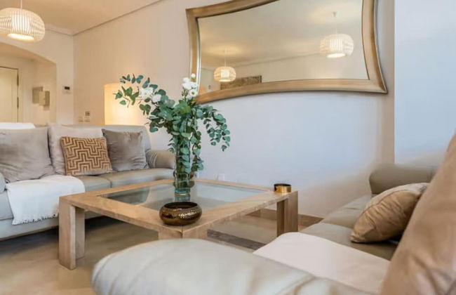 2 Bedrooms - Sleeps 4 - Garden and Pool With View - Photo 14