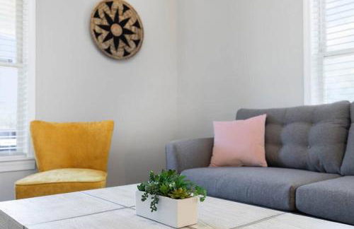 Downtown home! Walk to Bulls Stadium, DPAC & food - Foto 26