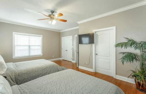 Large 4 bedroom - 8 beds - Pet Friendly - Foto 10