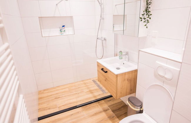 Souterrain 2BR Serviced Apartment - Photo 25