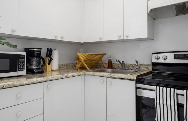 Bayshore Bliss- Cozy Space Pool Views - Foto 55