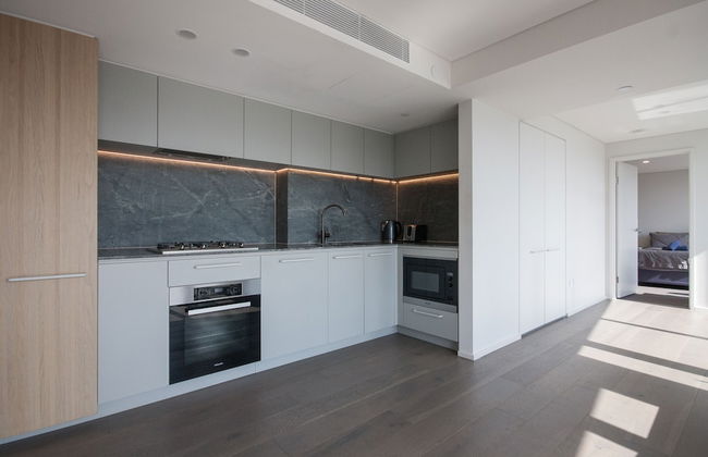 Modern 2 Bedroom Potts Point Apartment - Photo 12