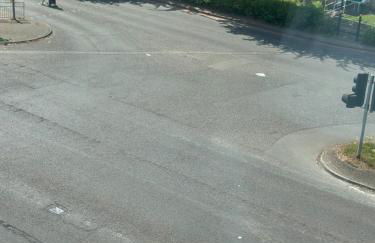 2 Beds Mint drive With Secure car Or Van Park w WiFi-Netflix No Deposit Required - Foto 6