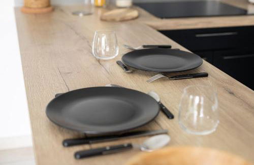 T2 très bien situé-refait-Balcon aménagé-box clos - Foto 7