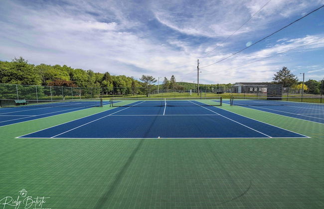 Chalet All Day Avantstay Lakeside, Firepit, Shared Pool - Foto 44