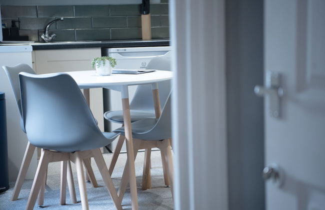 The Stamford Apartment - Photo 9