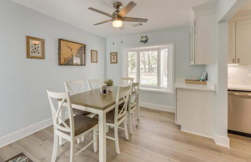 5 Mi to Dtwn Beaufort Home with Screened-In Patio - Foto 6