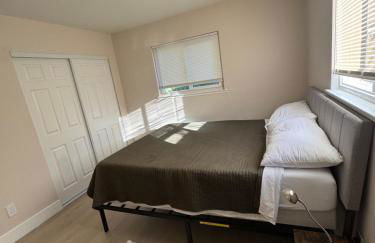 2 bed 1 bath special woodlake duplex A - Photo 9