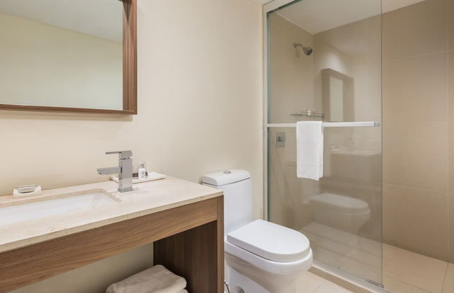 Grand Club Marina Condo at Live Aqua Private Residences Nima Bay - Foto 5