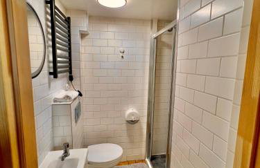 Na Skraju Lasu Domek na Drzewie & Glamping - Foto 8