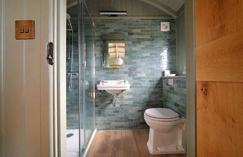 Luxurious Shepherds Huts Outdoor Baths Sea Views - Foto 13