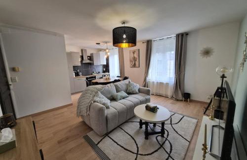 T3 hypercentre de Longwy accès direct gare et bus - Foto 13