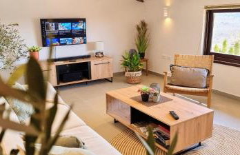 Home Andrea with infinity salty pool - Foto 23