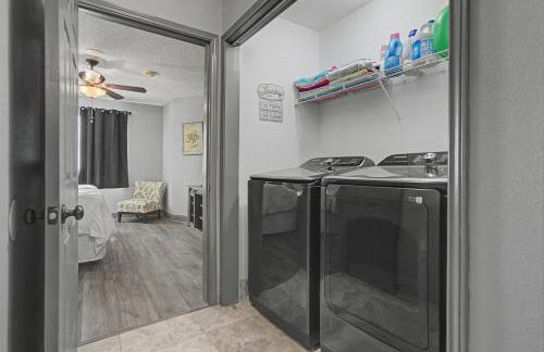 Shop and Dine Fort Worth Condo with Racetrack Views! - Photo 38