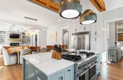 Livin' Large Lake Norman Estate w/ Pool, Dock, Game Room & Scenic Views - Foto 44