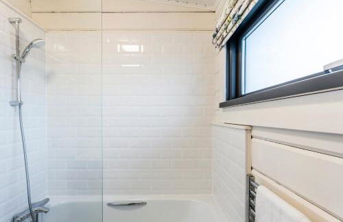 Roydon Marina Village Lodges - Foto 18