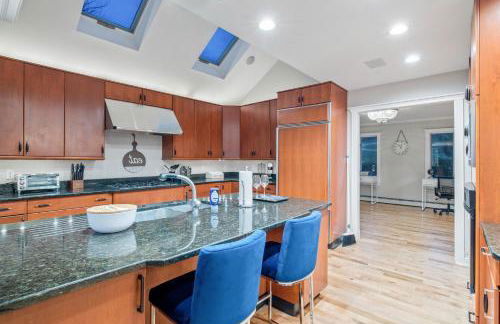 Huge Retreat w Alaska King, Pool & Jacuzzi Tub Indoor - Foto 66