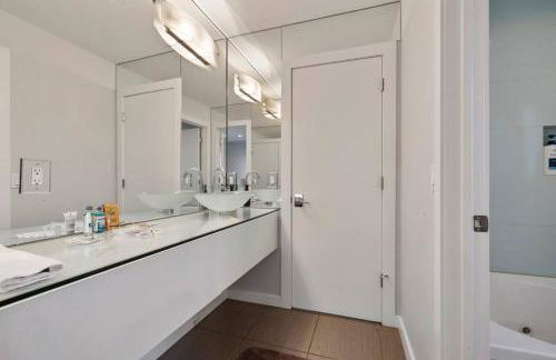 Piermont Waterfront Villa! - Photo 60