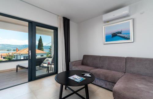 Maca Apartments & Suites with Heated pool near beach 50m - Foto 28