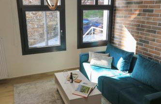 Charis Beyond the Castle - Foto 8