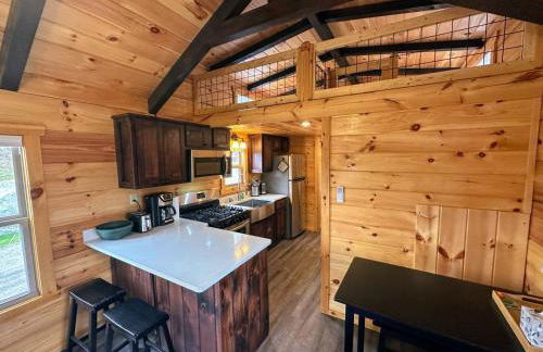 BMV4 Tiny Home with sleeping loft - Foto 1