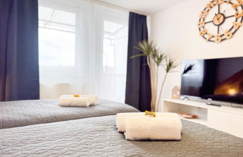 ImmoStay- Neustadt Apartments, TV & WiFi - Foto 13