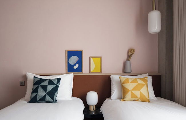 Zanzibar Locke - Photo 20