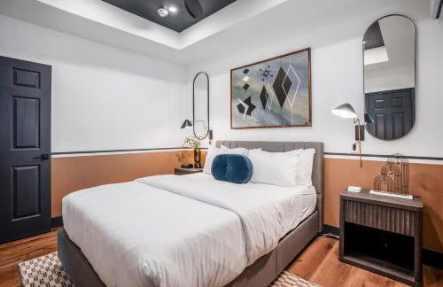 HTX Ultra Chiic Suite #1 - Photo 6