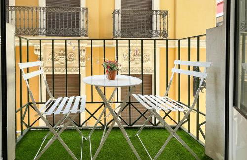 Apartamento con mucho encanto en pleno centro - Photo 4