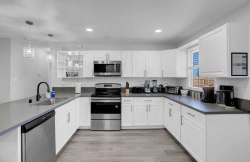 Big Group, Remodeled, Landscaped, King Beds, Desks - Foto 15