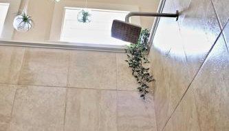 NEW Couples Retreat - sleeps 2 adults + 2 children - Foto 5