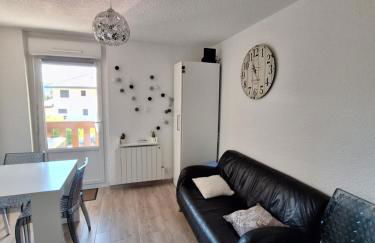 Studio rénové confort meublé 3 étoiles - Les Crêtets - Foto 12