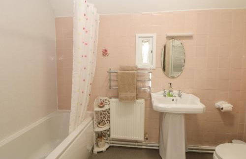 Ford Coach House Cottage - Photo 20