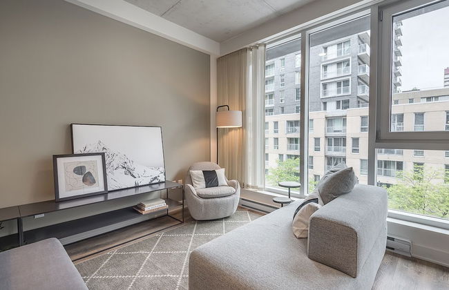 Corporate Business stays in MTL DT - Foto 1