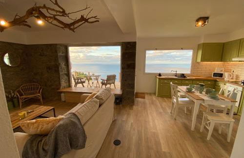 Craftsman's House - Photo 1